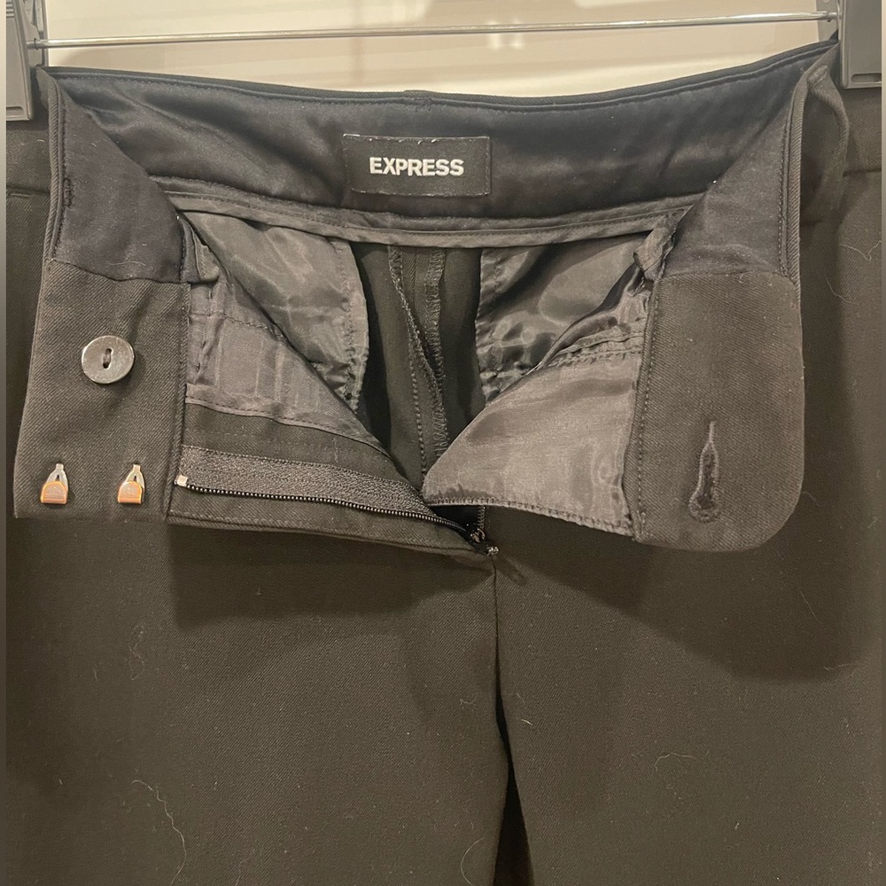 Women’s black Express Columnist pants, ankle length mid rise, size 10R